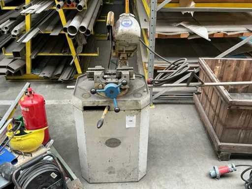 Bewo Circular Cutting Saw Machine