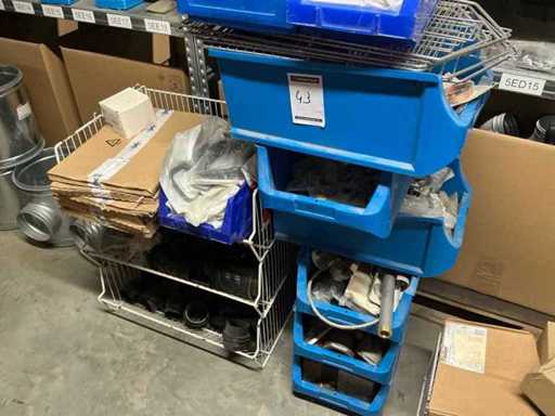 Lot de divers produits sanitaires
