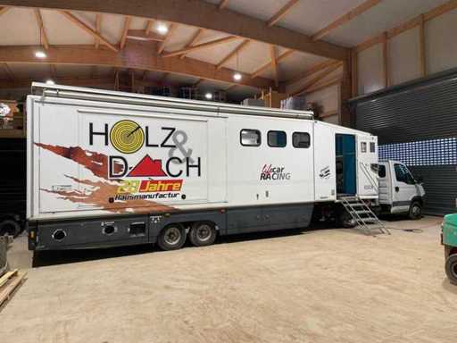 Racing Trailer with Iveco 40C18 Tractor – Motorsport Transport Solution