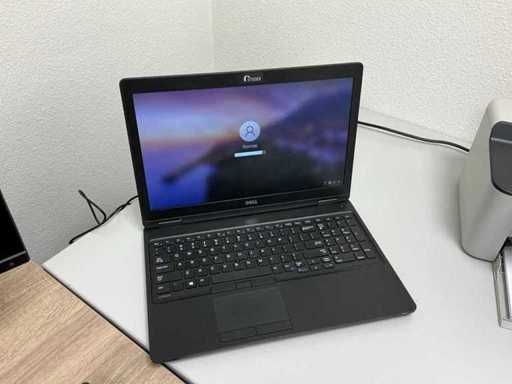 Ordinateur portable Dell Latitude 5580