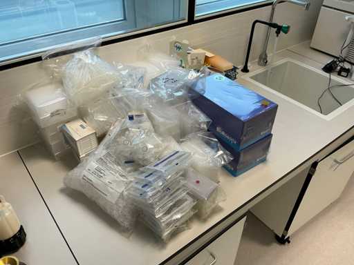 Divers consommables de laboratoire