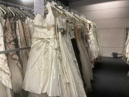 Linea Raffaelli Partij diverse bruidsjurken (53x)