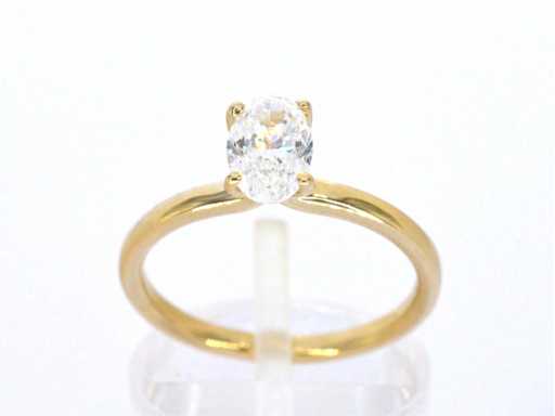 Gouden solitair ring met ovaal geslepen diamant 1.00 carat
