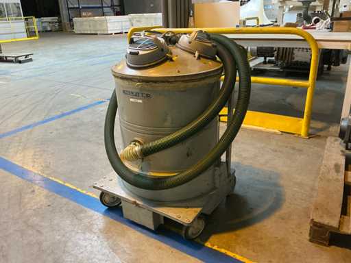 Aspirapolvere industriale Nilfisk GS83