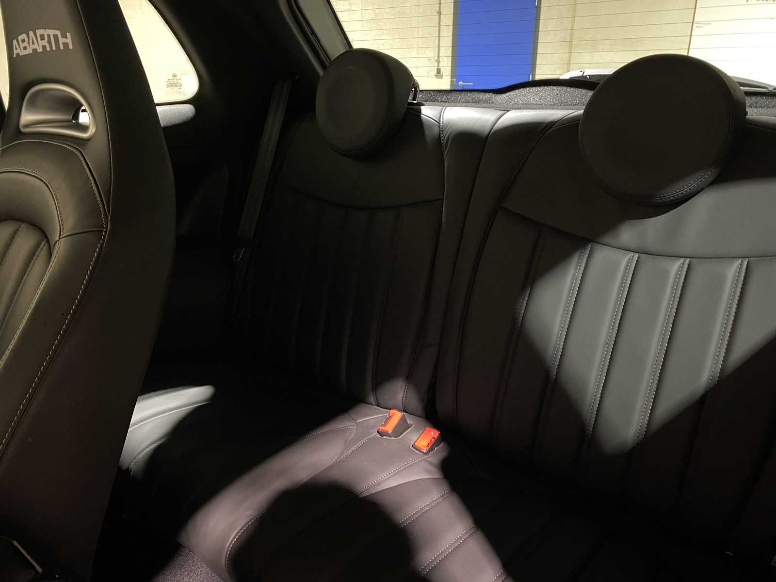 Fiat 500 C 1.4 T-Jet Abarth Turismo 165pk 2018, L-710-LV