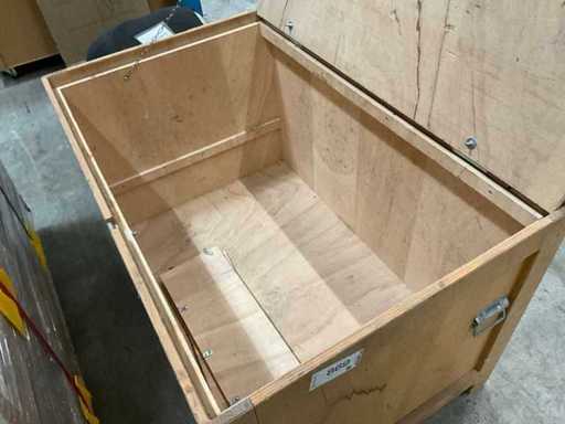 Transportkiste aus multiplex stabile Ausführung mit Klappdeckel abschließbar