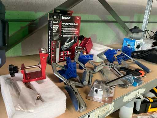 Partij Diversen waaronder Air Brush, Trend tool en toebehoren