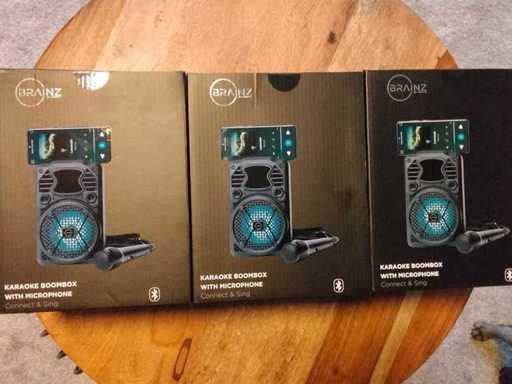 Brainz – Karaoke-Boombox mit Mikrofon. (3x)