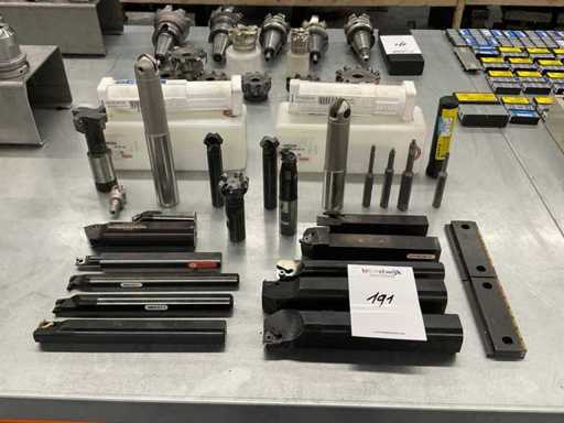 Lotto di utensili per tornatura