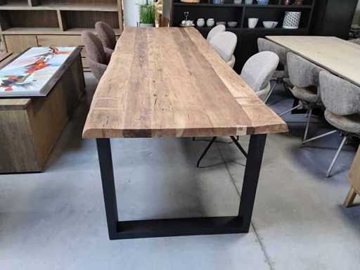Solid acacia table