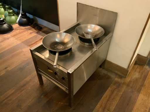 Stufa wok in acciaio inox