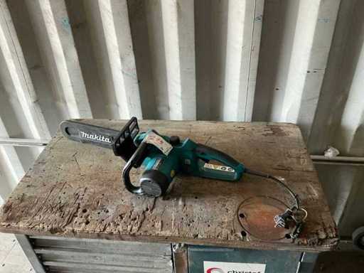2000 Makita UC3020A Electric Chainsaw