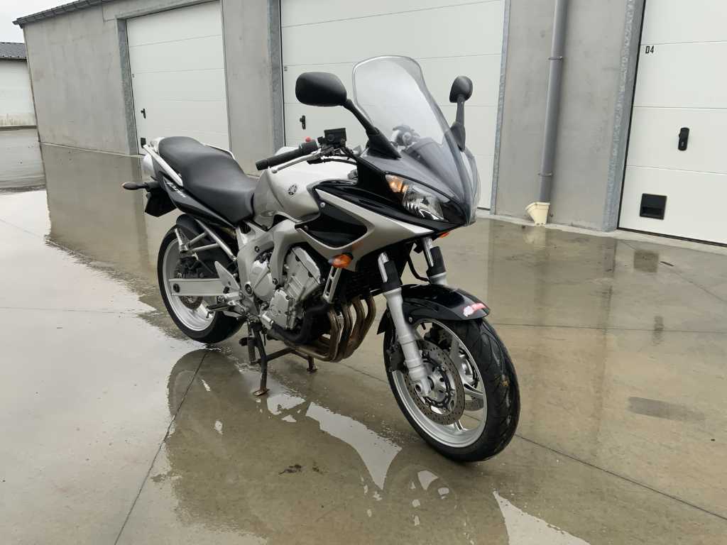 Yamaha Fazer RJ07 Motorrad