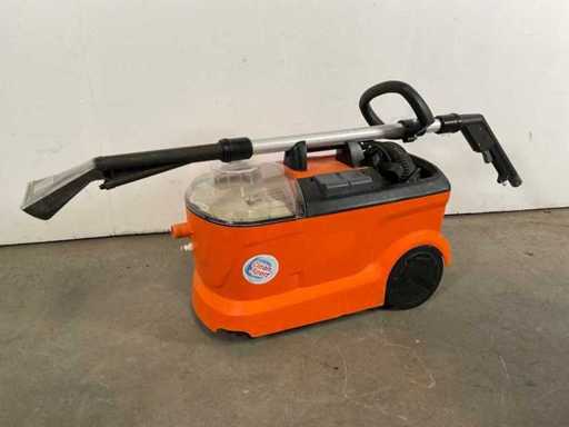 2017 Kärcher Puzzi 10/1 Carpet Cleaner