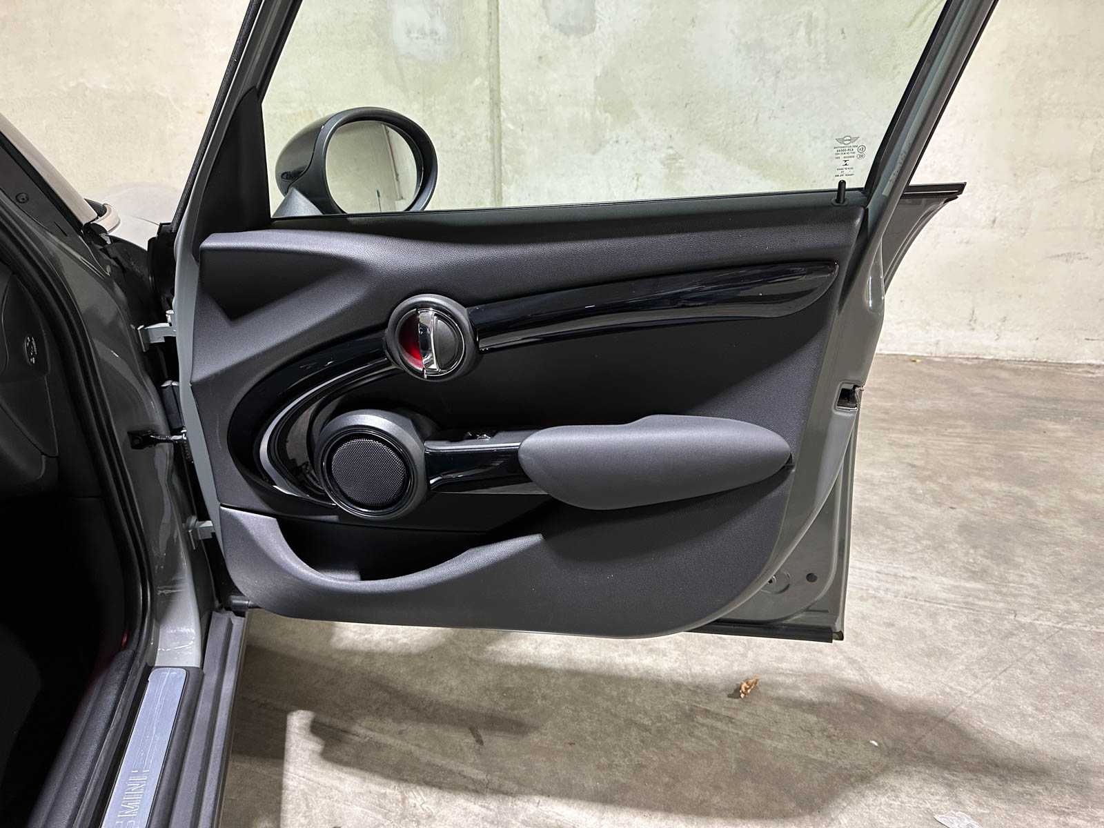  Mini Cooper 1.5 136pk 2014, J-119-RV