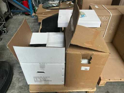 Diverse hangtoiletten en toiletbril