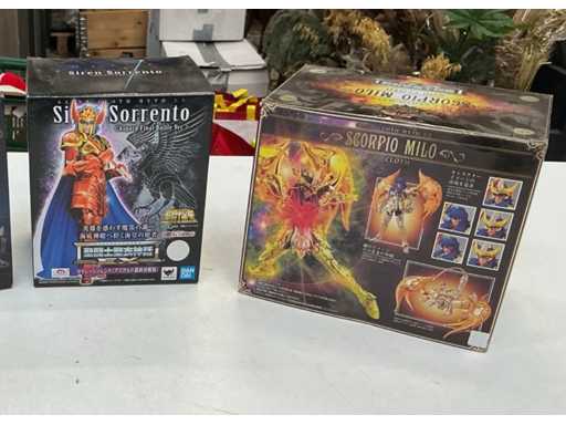 Large stock of action figures due to bankruptcy Super Myth Cloth vof