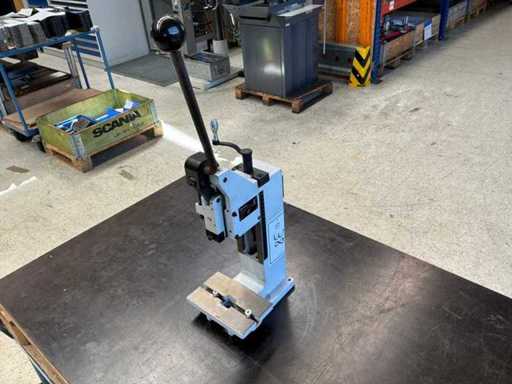 2011 GECHTER 5 HKPV Knee Lift Press