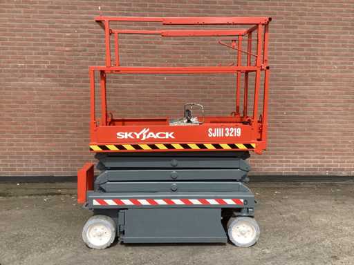 2015 SKYJACK SJIII 3219 Platforma powietrzna