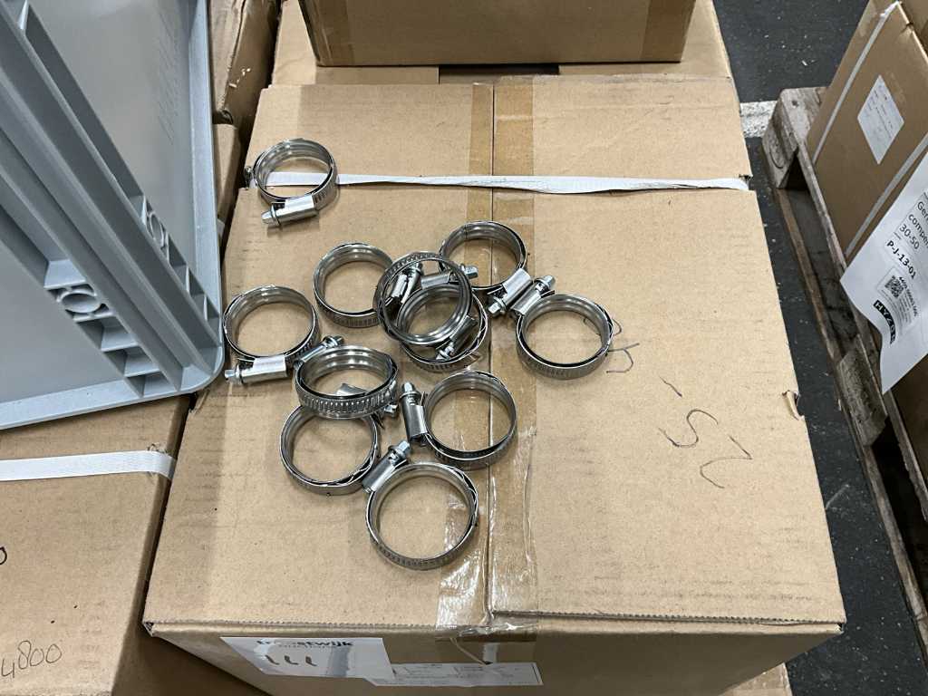 25-40 Batch of hose clamps