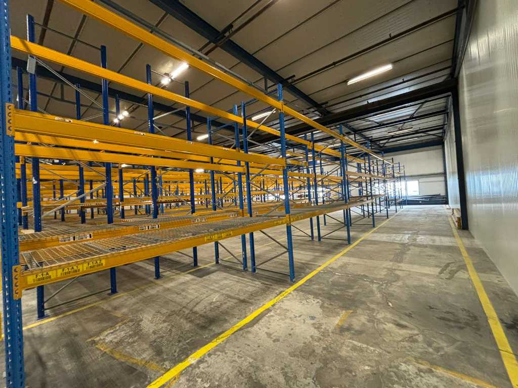 Stow - Pallet Racking