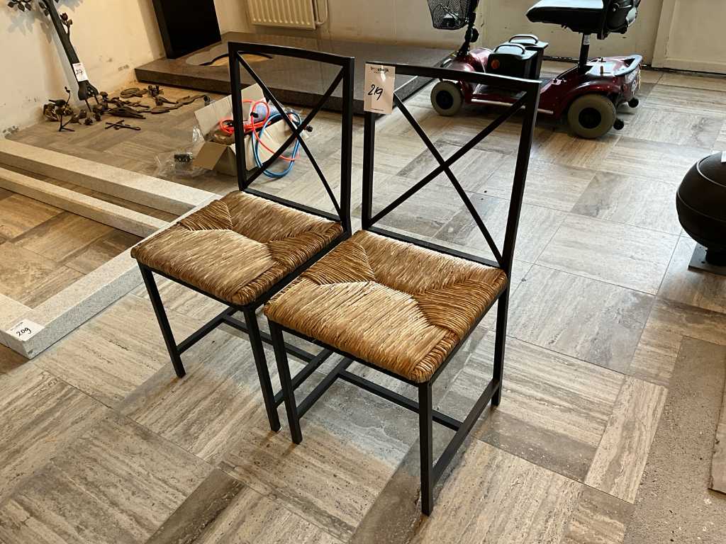 Dining chair (2x)