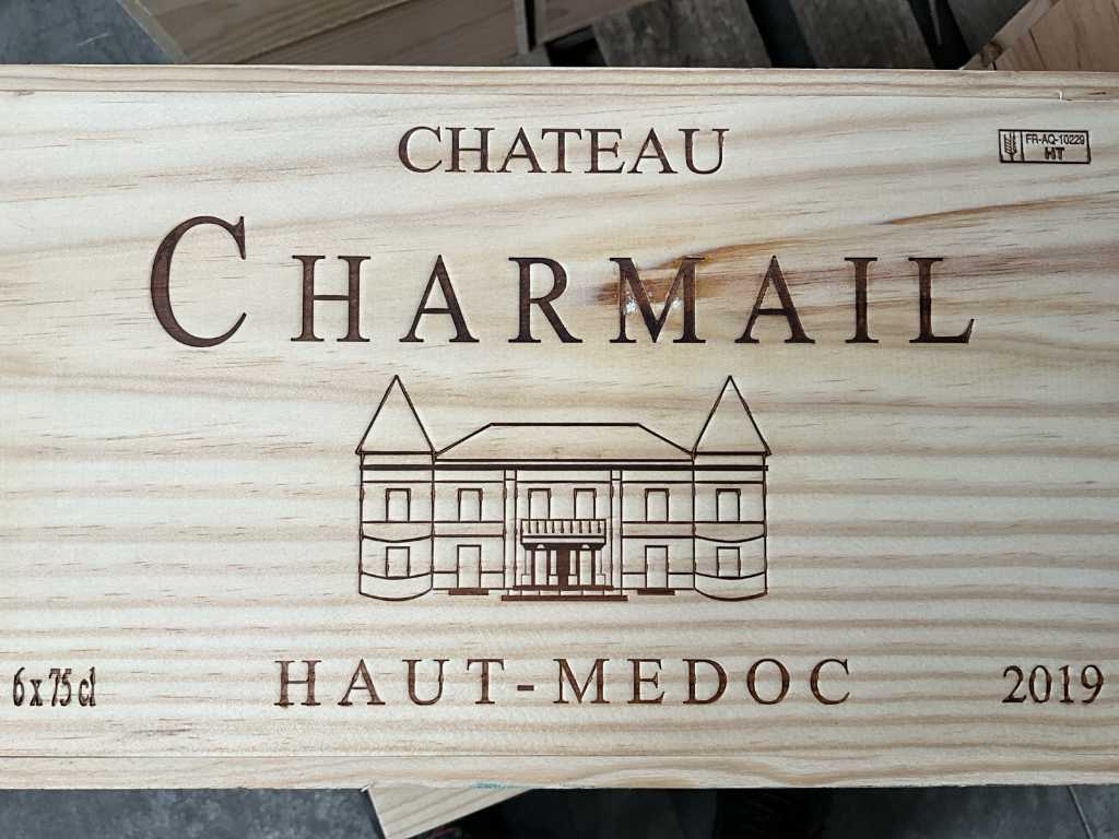 18x Bouteille de vin rouge CHATEAU CHARMAIL 2019