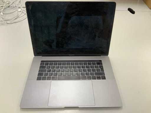 Apple A1707 15-inch MacBook Pro MLH32N/A Laptop