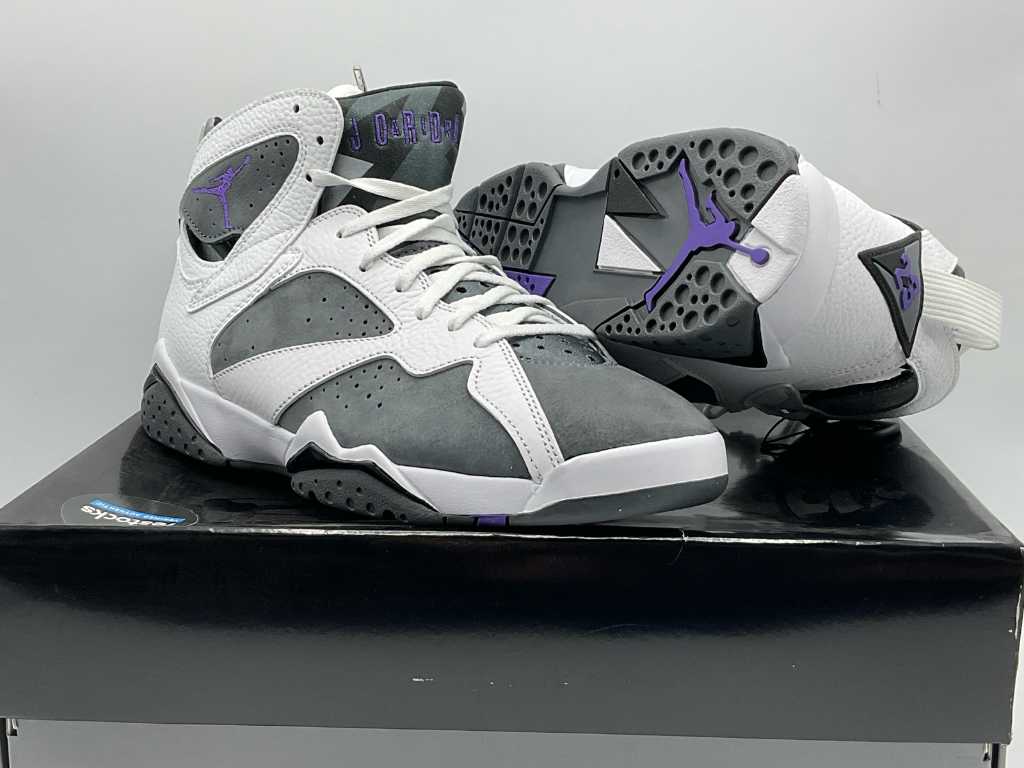 Jordan 7 sales flint grey