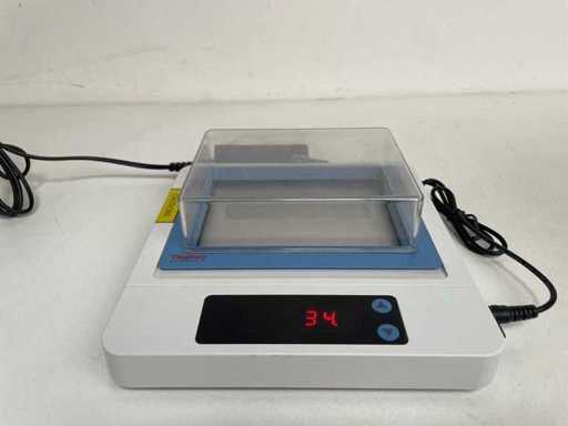 Thermo Scientific - Baie uscată încălzită - Baie uscată compactă Thermo Scientific D