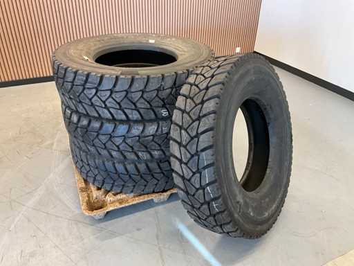 4x 295/80 R22.5 Hankook Pneu de camion rechapé