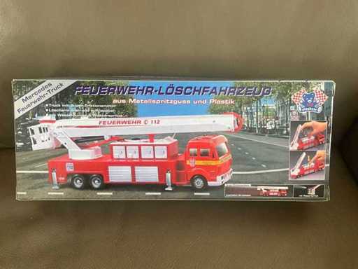 Voiture-jouet/camion de pompiers Playbear