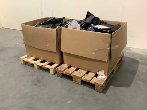 Pallet Diverse Monitoren (2x)
