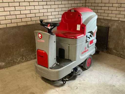 2015 Comac Innova 100B Zelfrijdende veegmachine