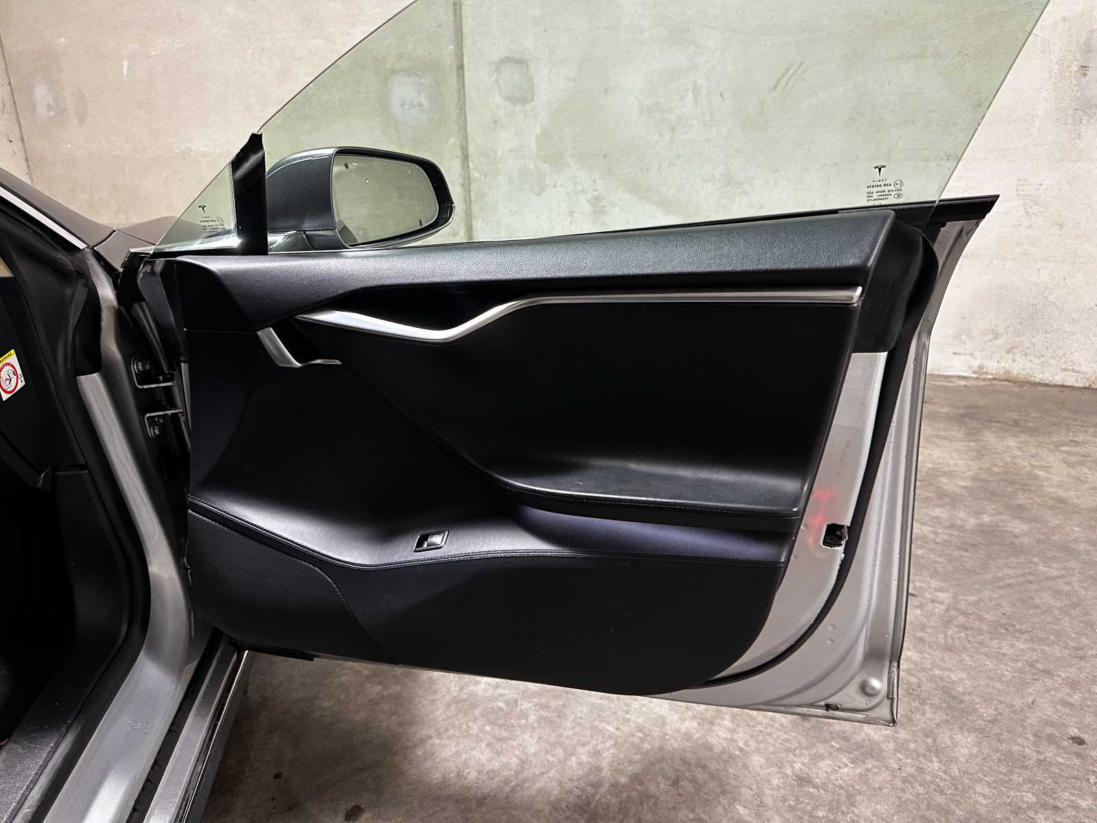 Tesla Model S 85 Performance 421pk 2013 (Origineel-NL) Free Supercharge, 4-SFN-37