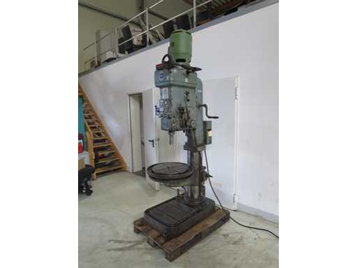 WEBO AV 40 kolomboormachine