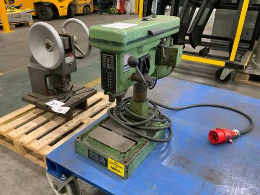 Machine de forage à colonne Germa B4