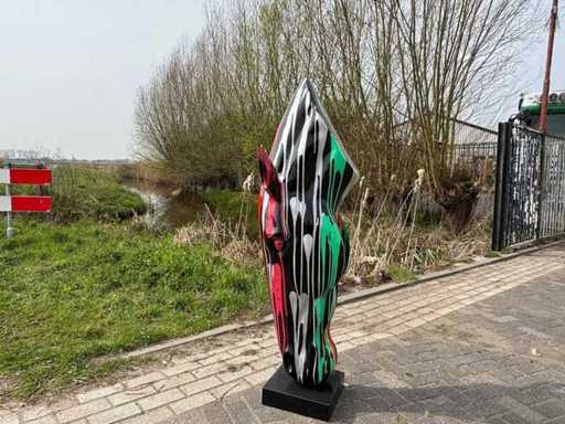 Skulptur: Pferdekopf 156 cm hoch