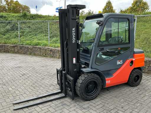 2023 Toyota 52-8FDF30 Vorkheftruck