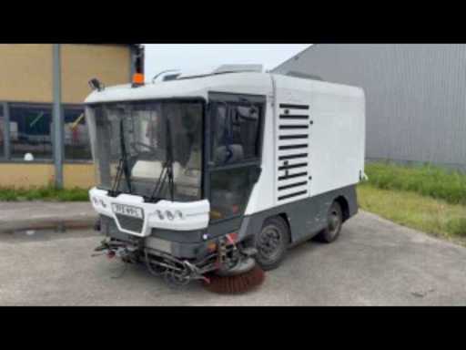 786a00de-438e-4c7a-b5f0-f32ad2d5c8b9.mp4