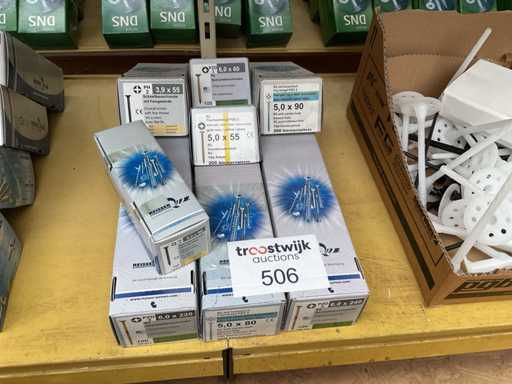 8 boxes of chipboard screws