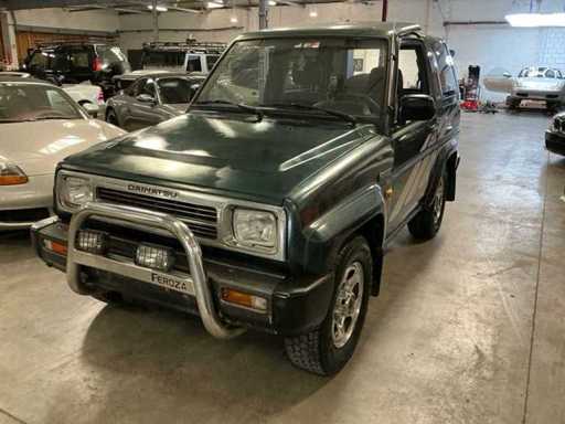 Voiture voyageurs DAIHATSU Feroza 1992