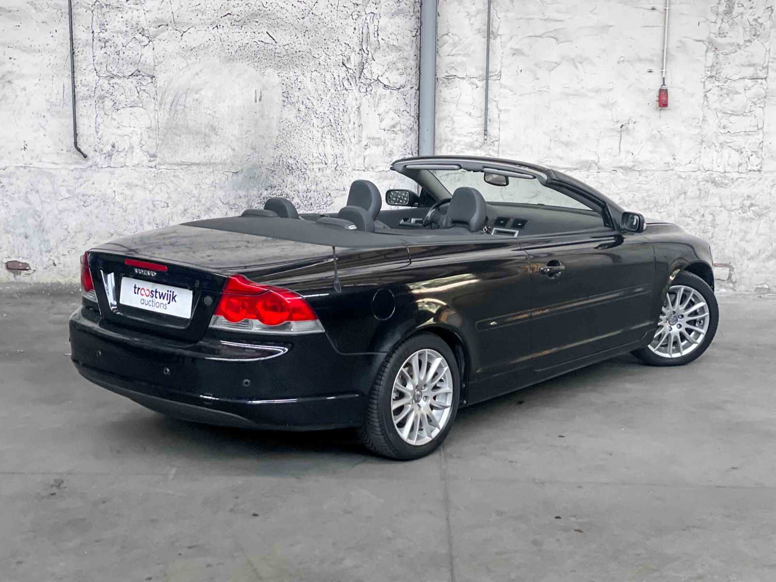 Volvo C70 Cabriolet 2.4 L5 144pk 2006 Youngtimer