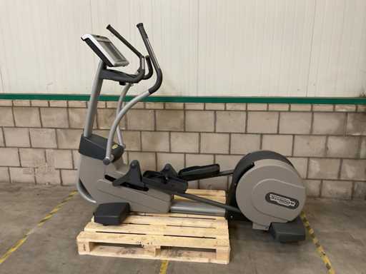 Technogym - Synchro Excite - 700 - Elliptical Cross Trainer