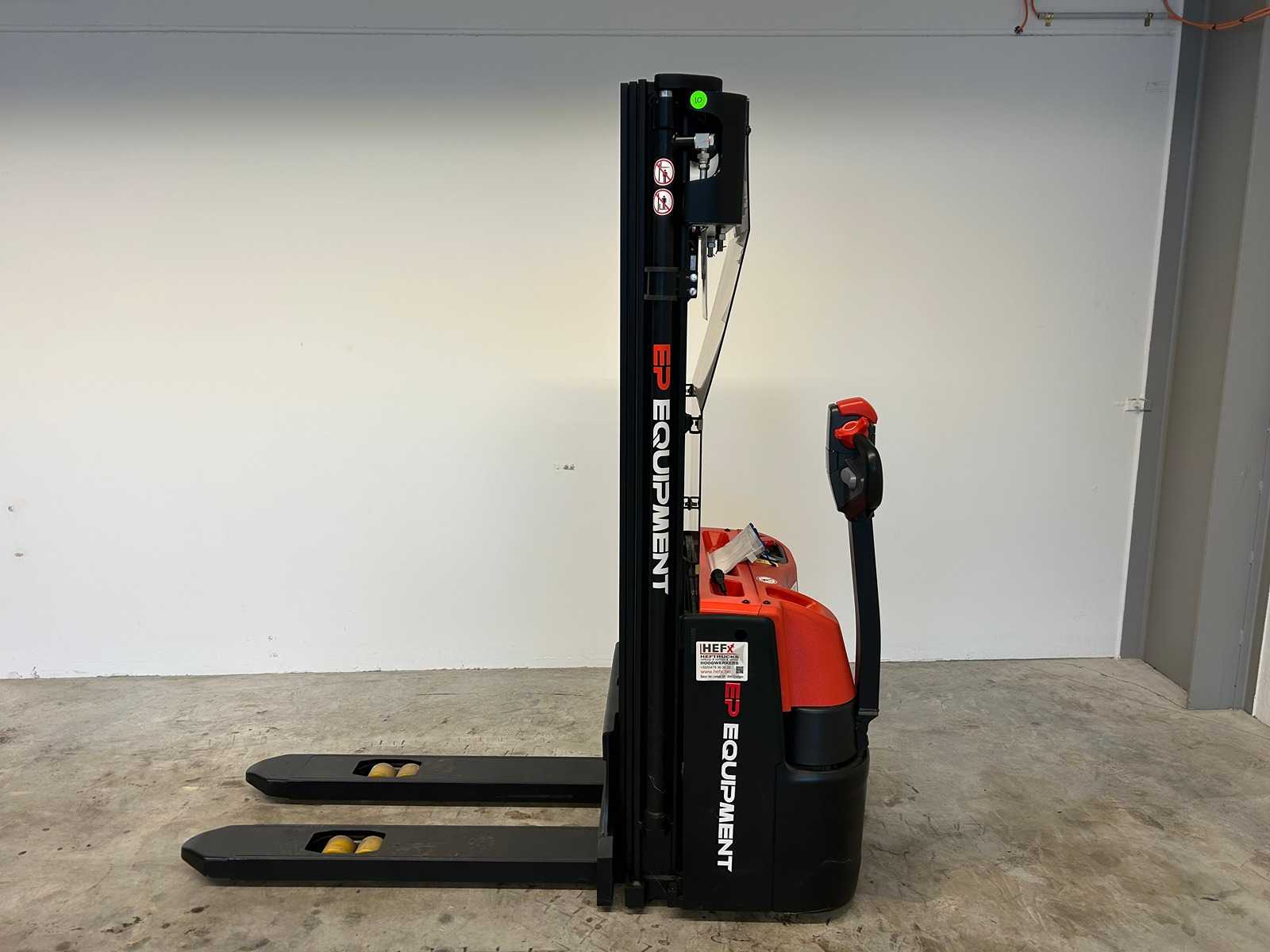 Ep Equipment – 2024 – WSA121 – Stacker (3x)