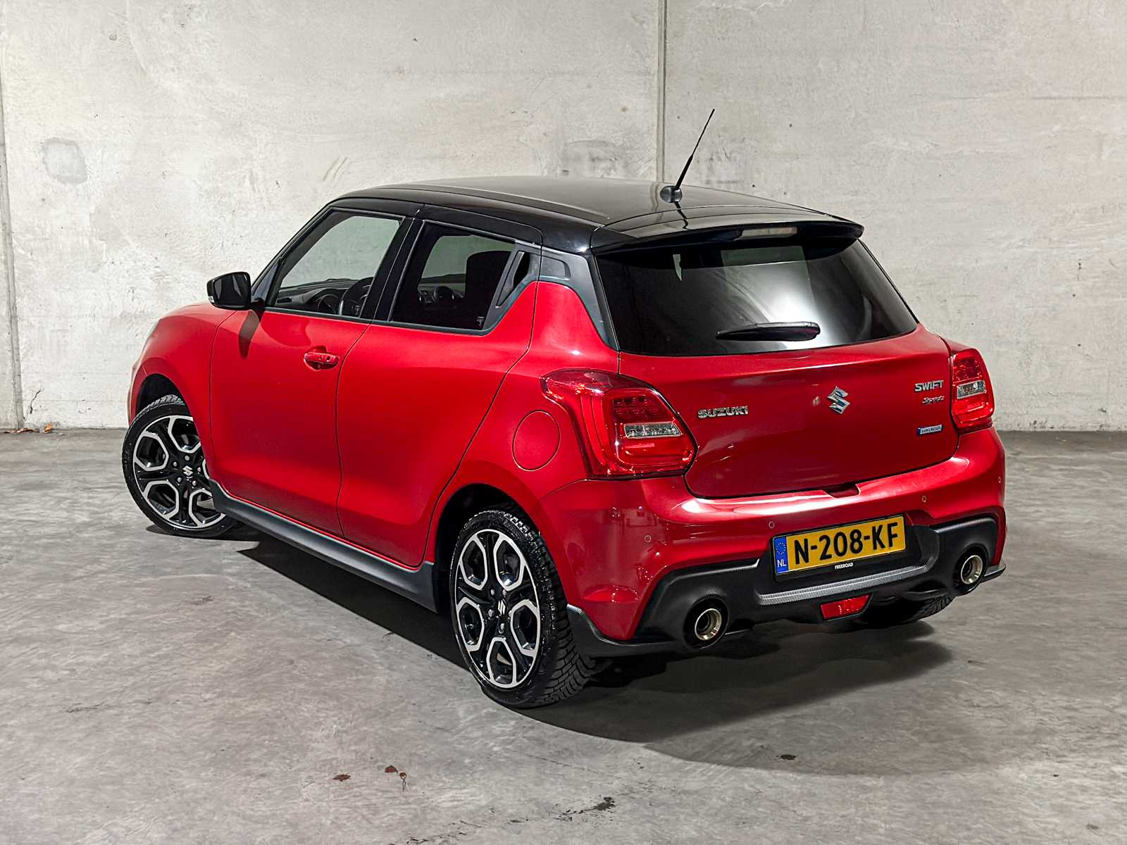 Suzuki Swift 1.4 Sport Smart Hybrid 129hp 2021 (Original-NL + 1st owner), N-208-KF