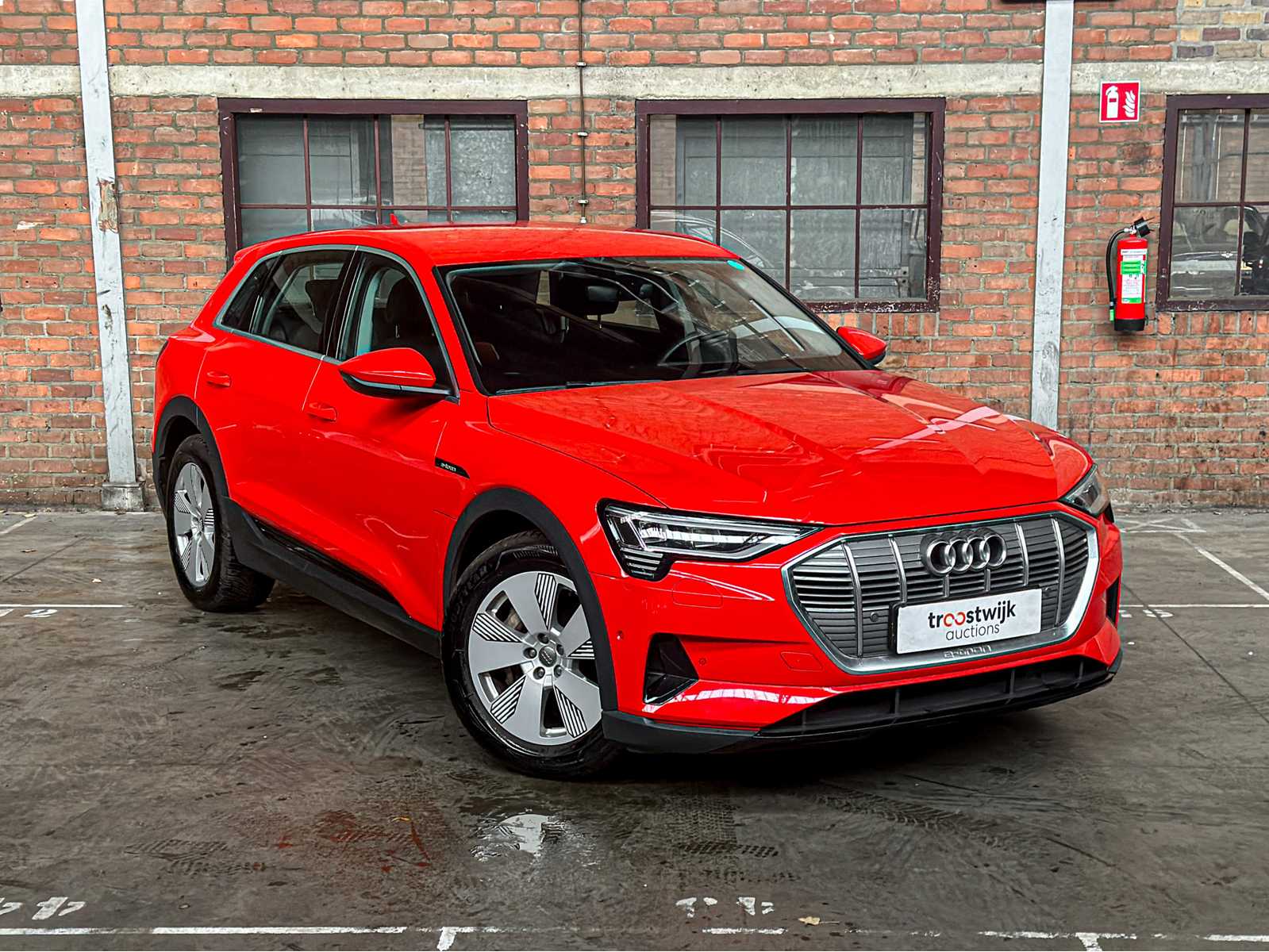 Audi e-tron 50 Quattro Edition 71 kWh 313hp 2020 (Original-NL), J-388-LL