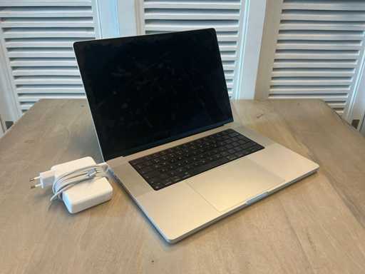 Apple Macbook Pro (16 inch, M1 Pro) Laptop