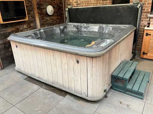Sunbelt Spas, Jacuzzi und Outdoor-Spa