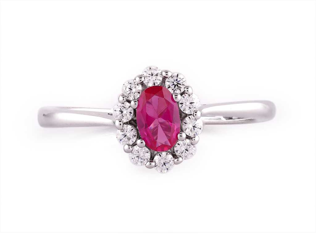 18 KT White gold Ring with Natural Diamond and Ruby